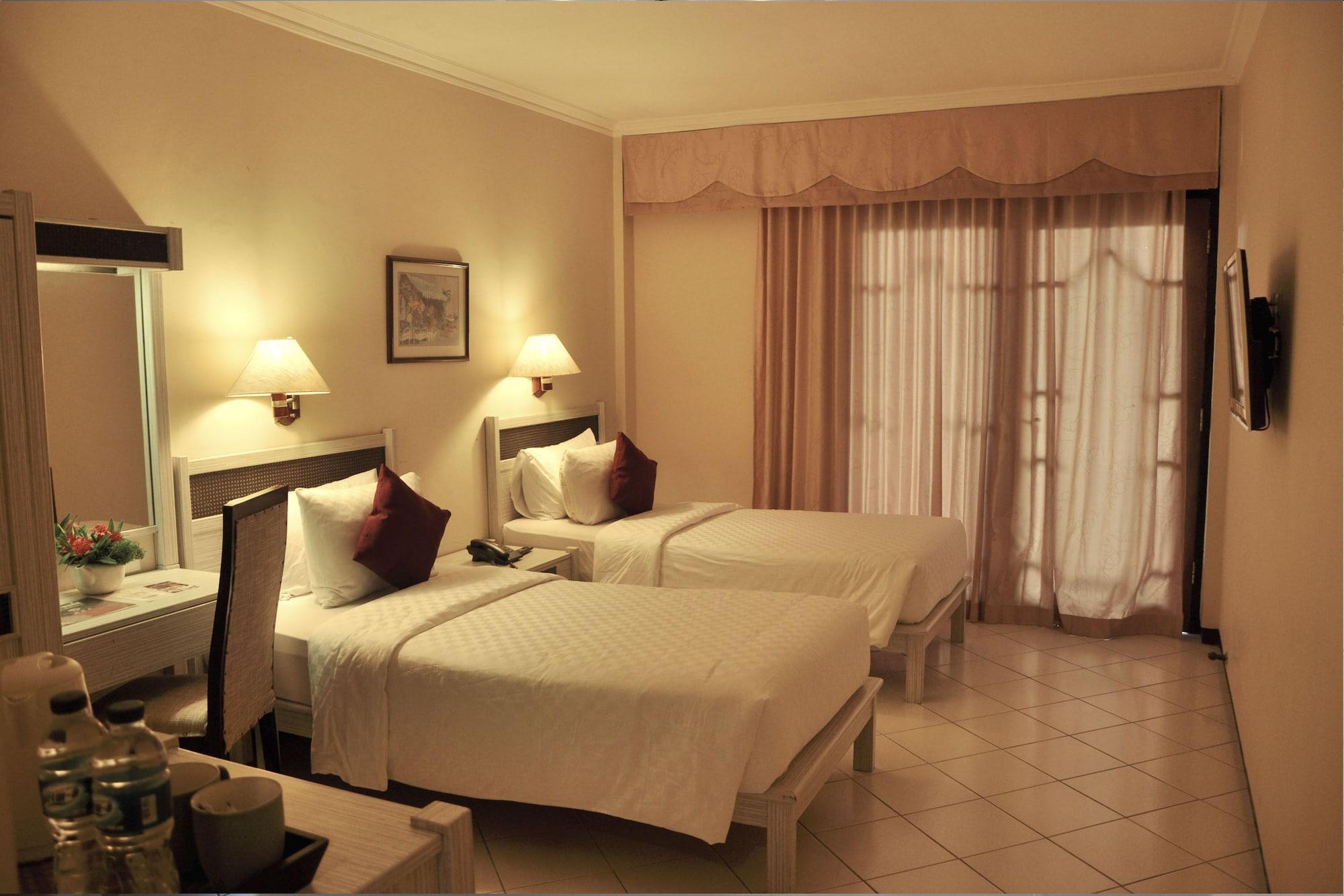 Prigen Royal Hotel Tretes מראה חיצוני תמונה