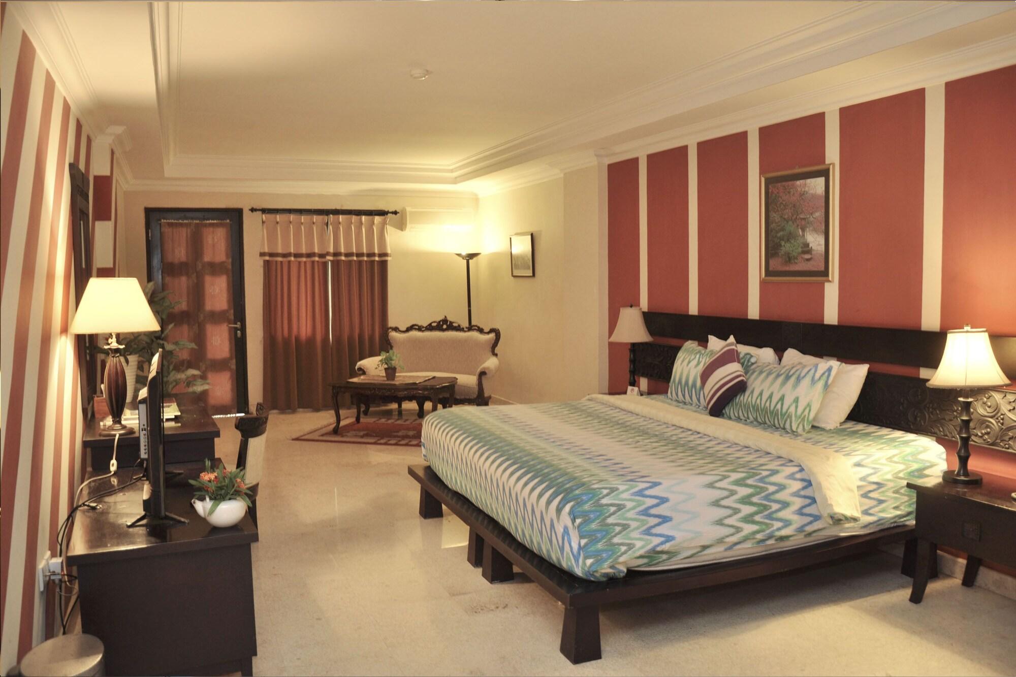 Prigen Royal Hotel Tretes מראה חיצוני תמונה