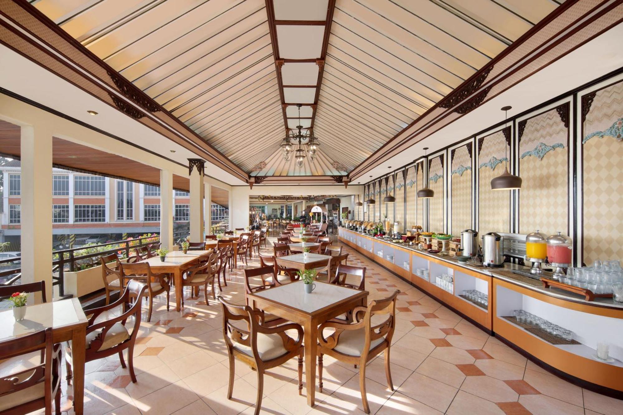 Prigen Royal Hotel Tretes מראה חיצוני תמונה