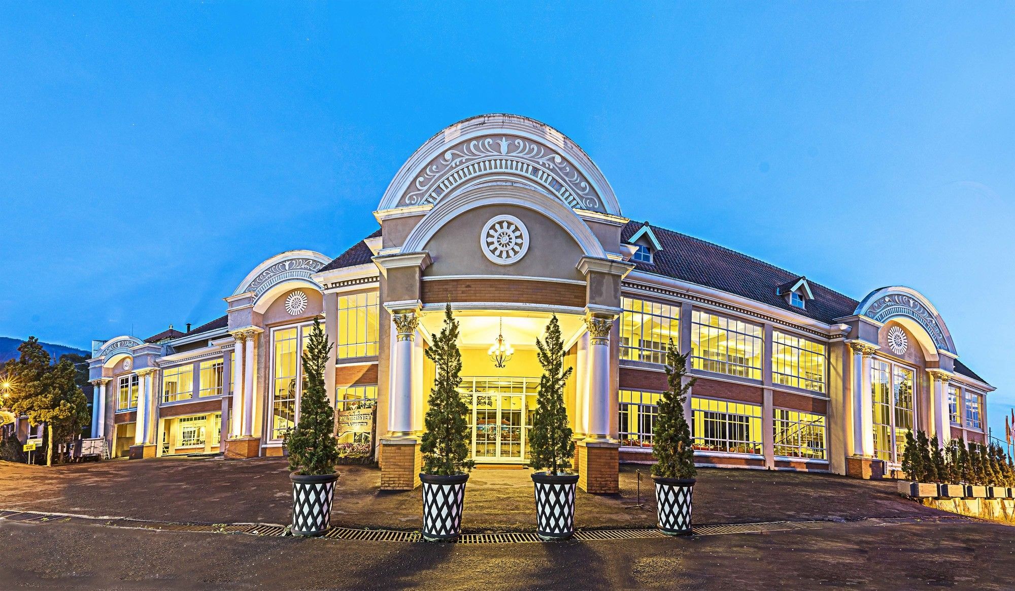 Prigen Royal Hotel Tretes מראה חיצוני תמונה