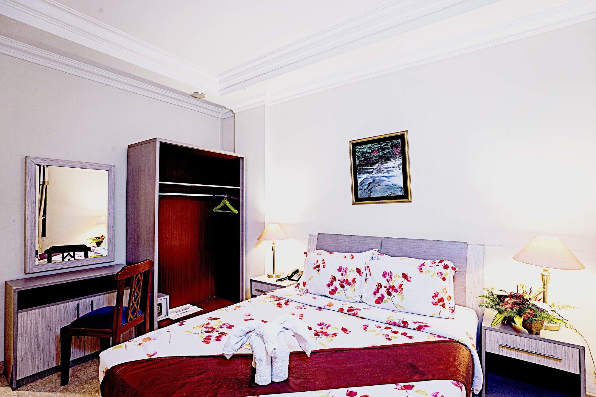 Prigen Royal Hotel Tretes מראה חיצוני תמונה